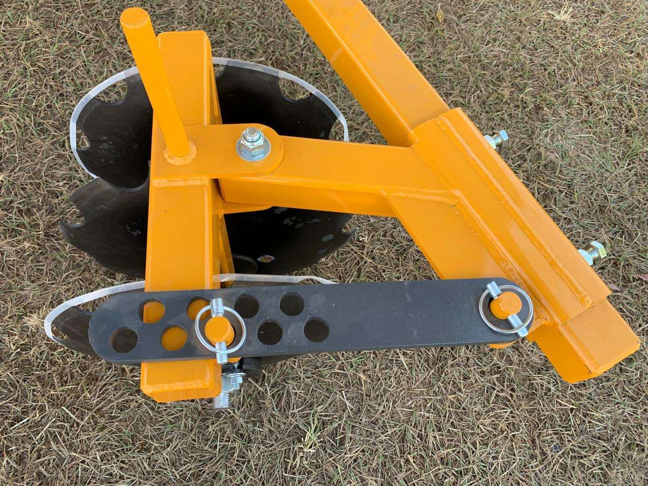 GRADE CARPIDEIRA COM DISCO DE 20'' - NOVA