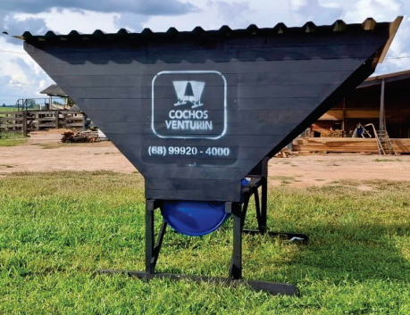 COCHOS COM COBERTURA 3 TELHAS CREEP FEEDING