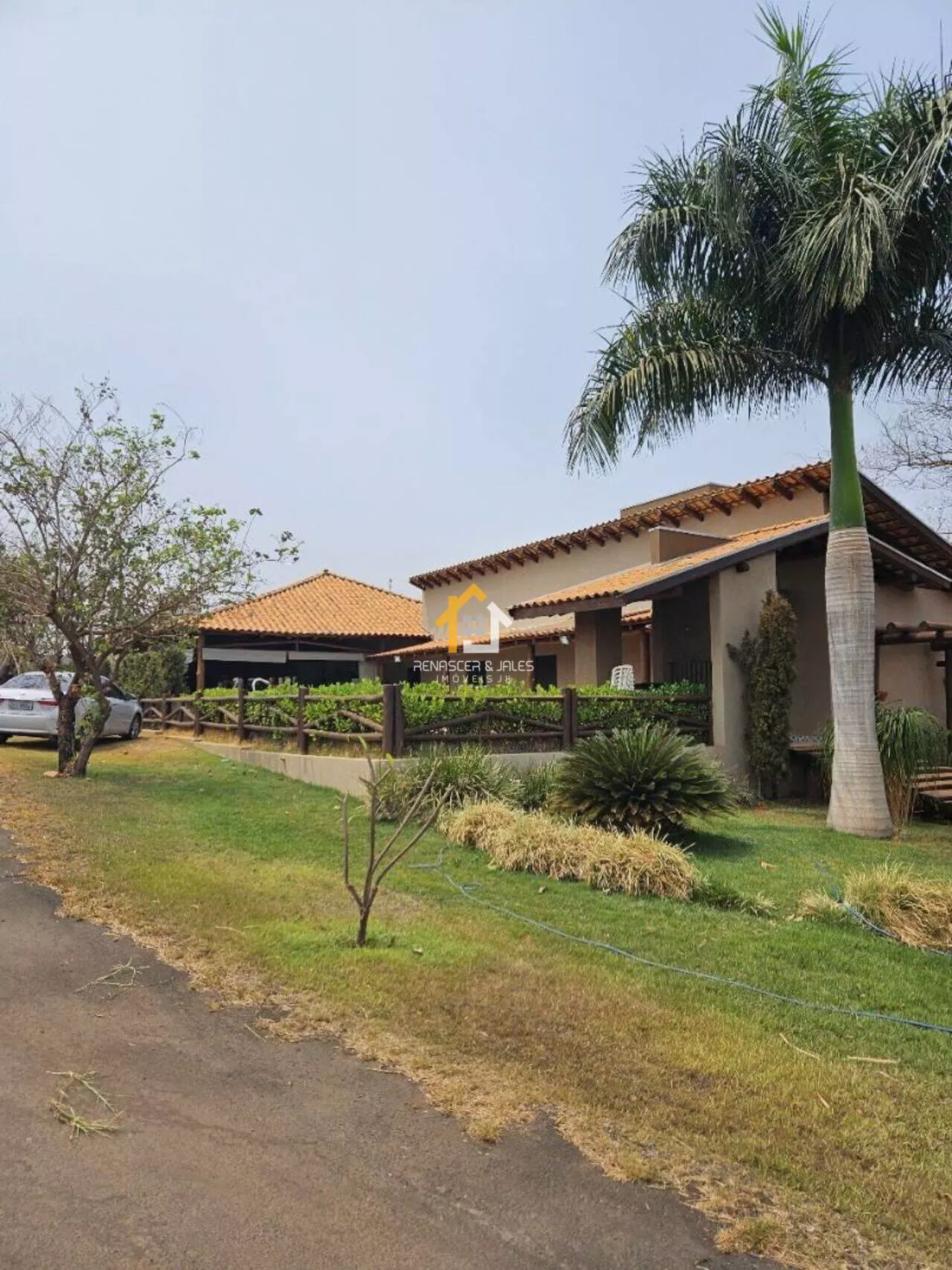 Rancho Á Venda | 220 m² Enseada Azul em Fronteira/MG