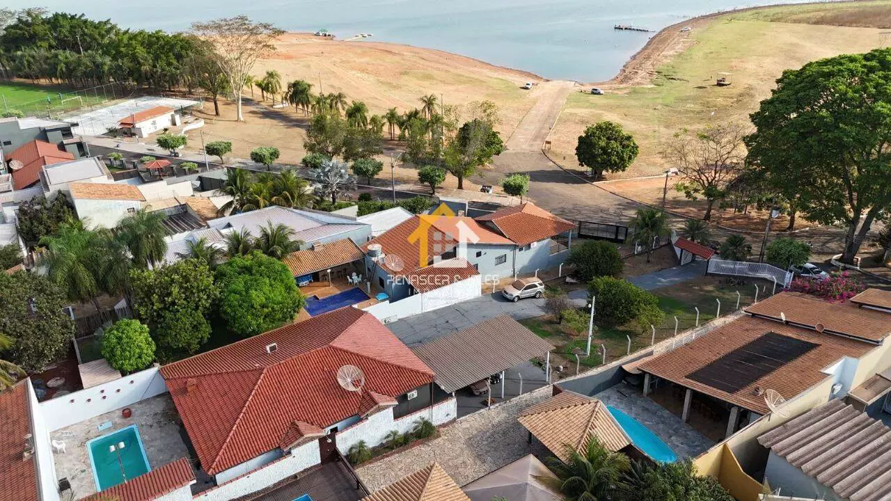 Rancho Á Venda | 327 m² Condomínio Lago e Sol em Fronteira/MG