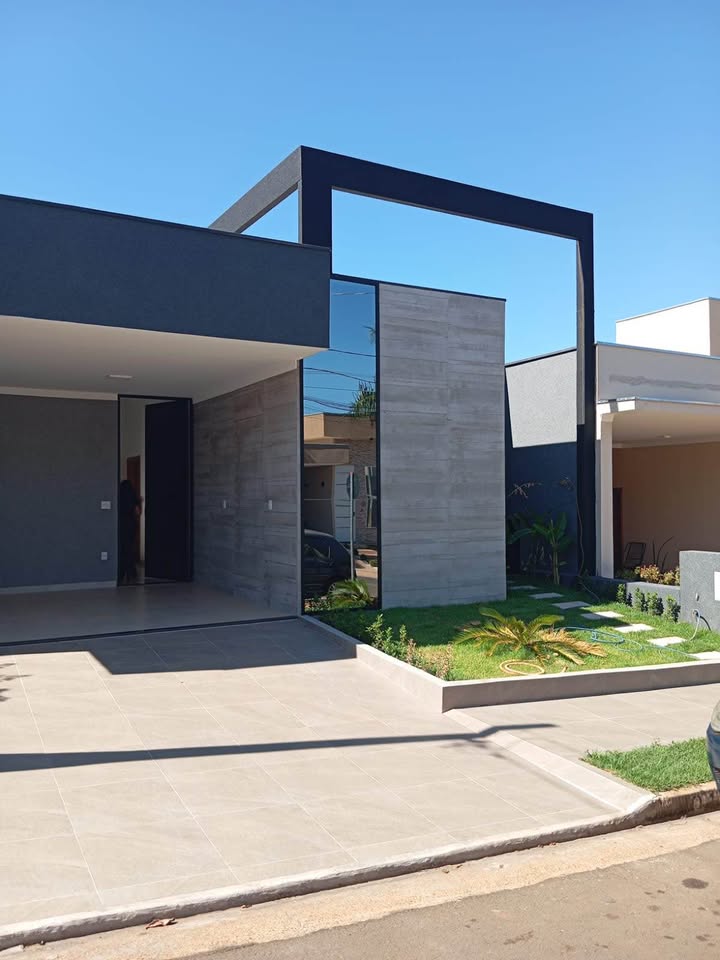 Casa Á Venda | Região Damhas em São José do Rio Preto