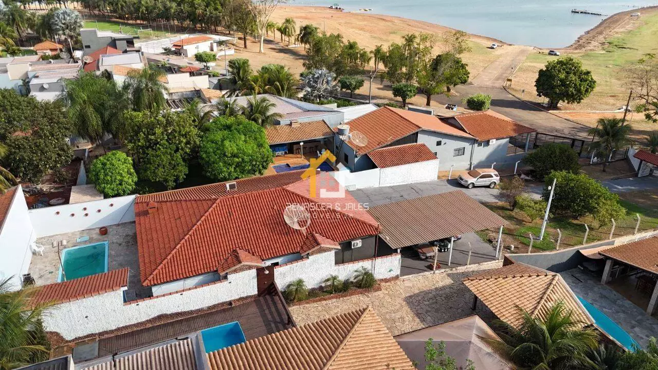 Rancho Á Venda | 327 m² Condomínio Lago e Sol em Fronteira/MG