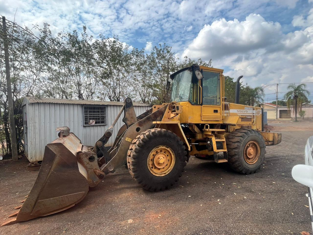 Pá Carregadeira Volvo L90c Ano 1999