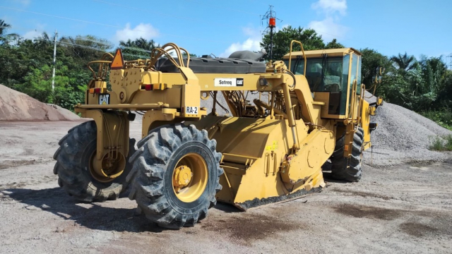 Recicladora de Solos Caterpillar RM500 Ano 2013