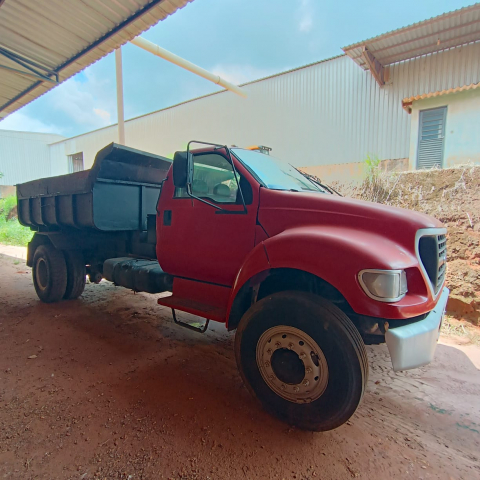 Caminhão Caçamba Ford 14000 Ano 1999